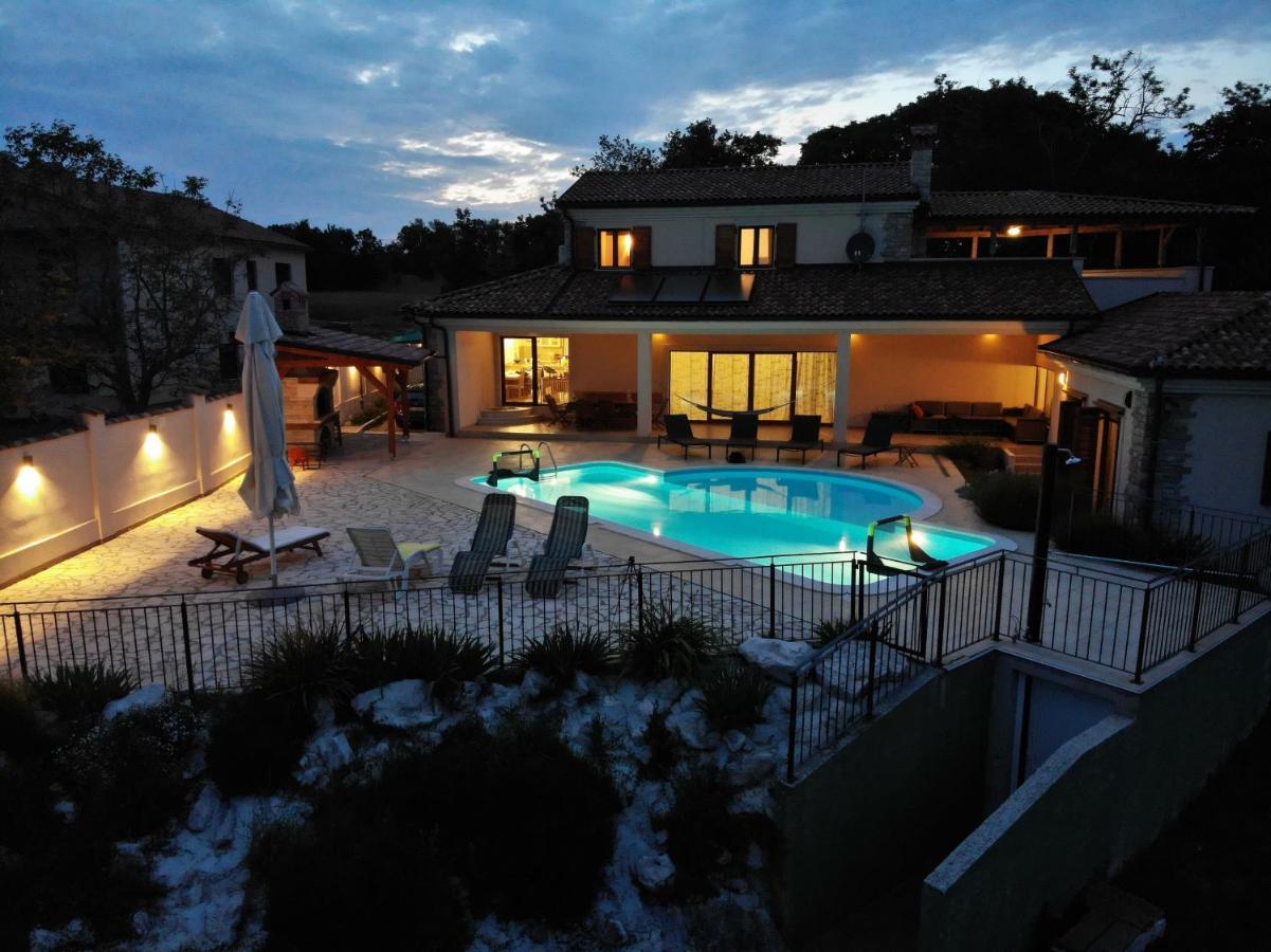 Villa Arton Heated Swimming-Pool Žminj Kültér fotó